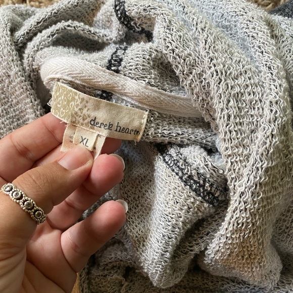 Cowneck sweater - Picture 2 of 2